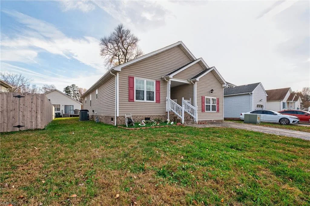 137 Kristen Ln, Suffolk — photo