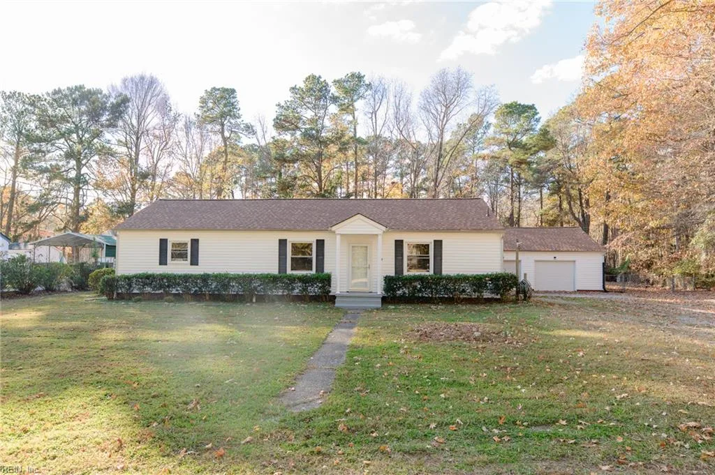 119 Edith Ln, Yorktown — photo