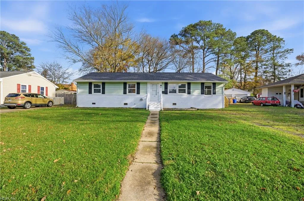 213 Kingwood DR, NEWPORTNEWS VA 23601