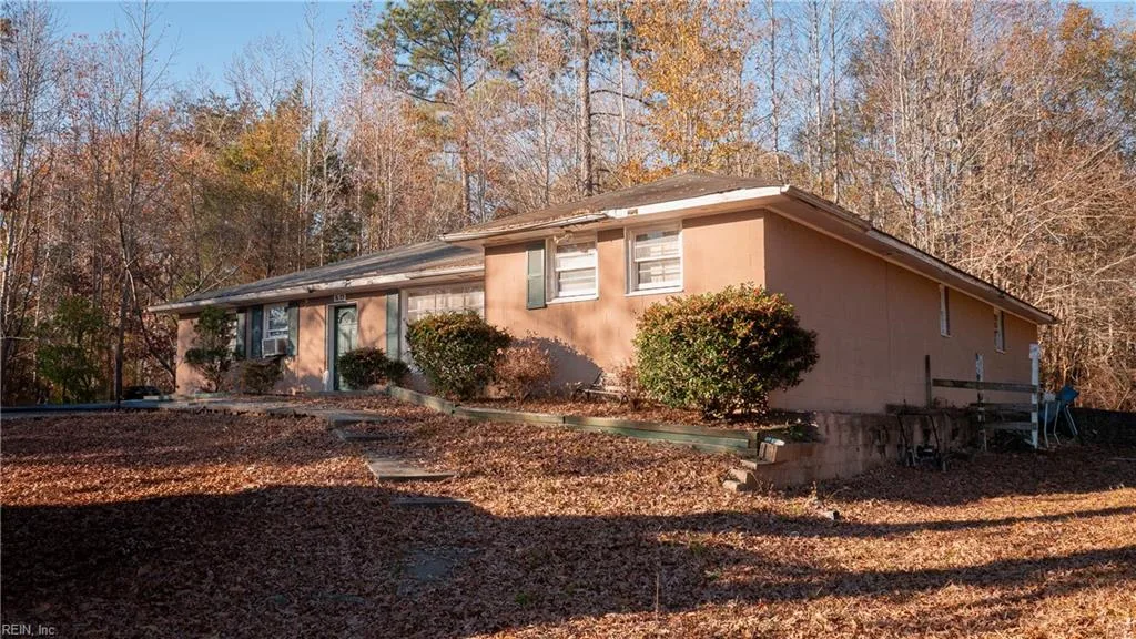 3504 Bridge RD, SUFFOLK VA 23435