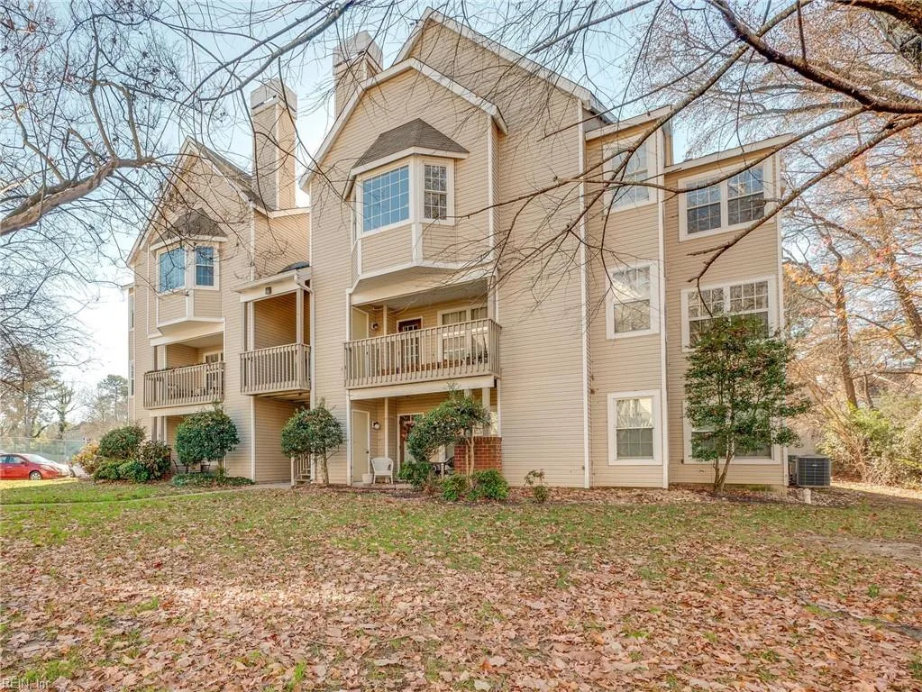 107 Stratford Dr #K, Williamsburg — photo