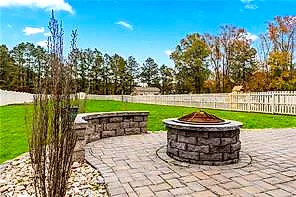 184 Patriots Walke Dr, Suffolk — photo