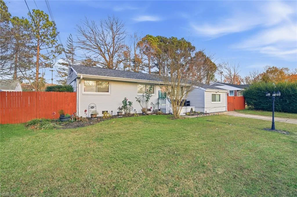 16 Rexford Dr, Newport News — photo