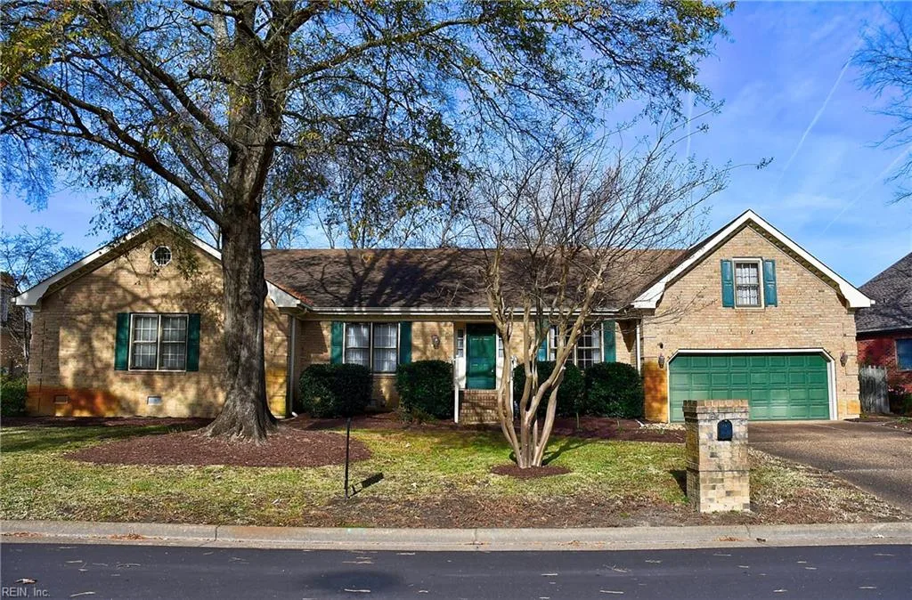 1924 Grayfalcon DR, NORFOLK VA 23518