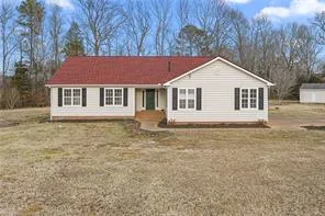 9039 Coles Landing Dr, Gloucester — photo
