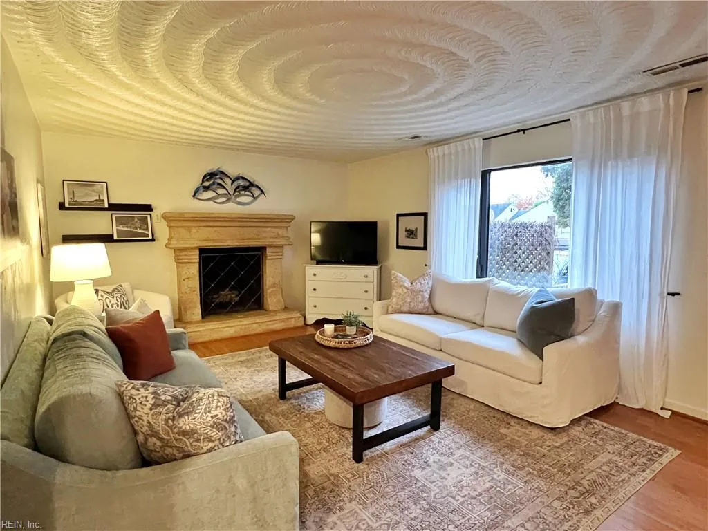 2466 Fentress Ave, Virginia Beach — photo