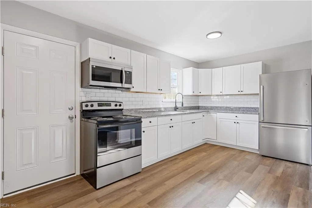 405 Harbour North Dr, Chesapeake — photo