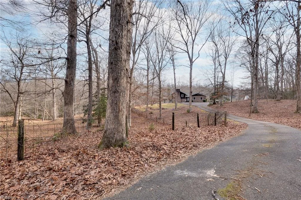 232 Thompson Ln, Williamsburg — photo