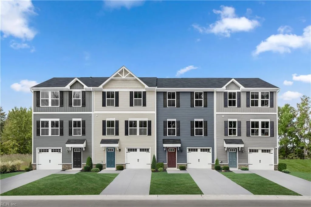 Mm South Mills Landing Towns (Juniper), South Mills — photo