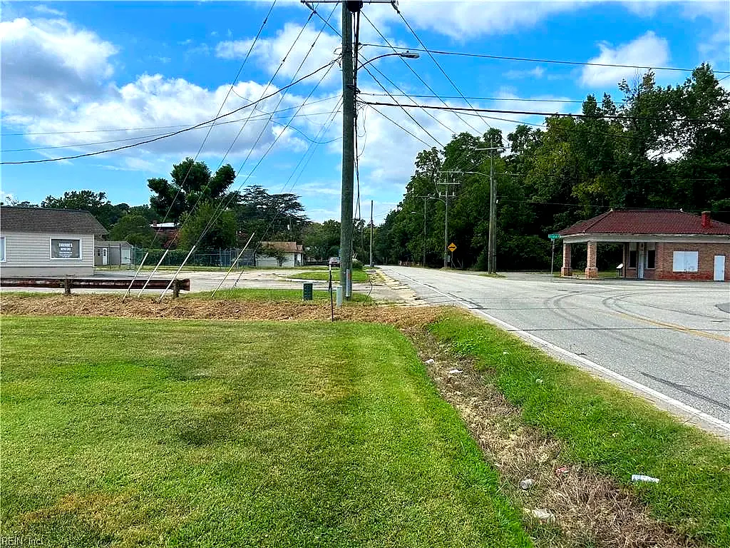 14375 Old Courthouse Way, Newport News — photo
