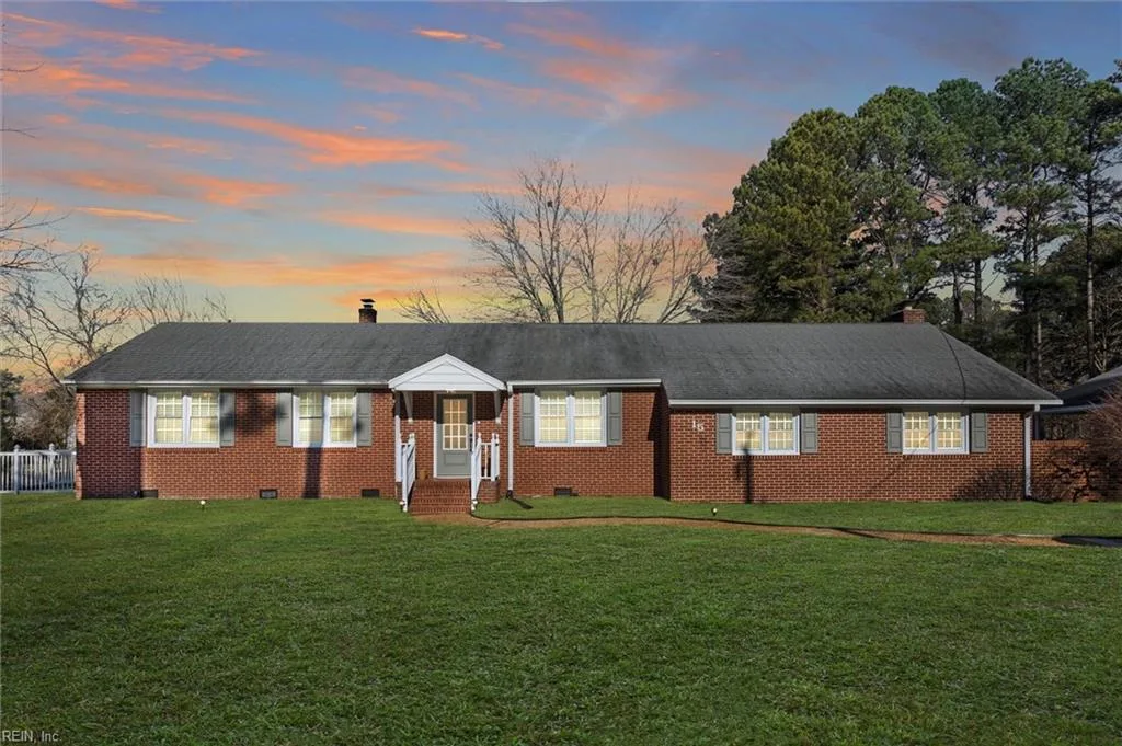 15 Willow Rd, Hampton — photo
