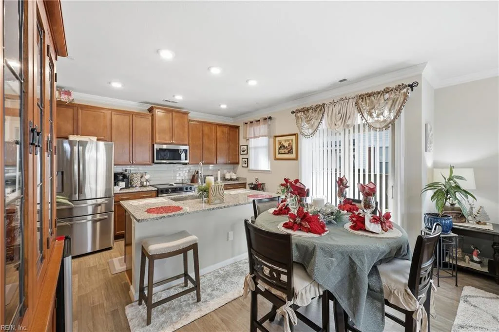 504 Watermark Way, Hampton — photo
