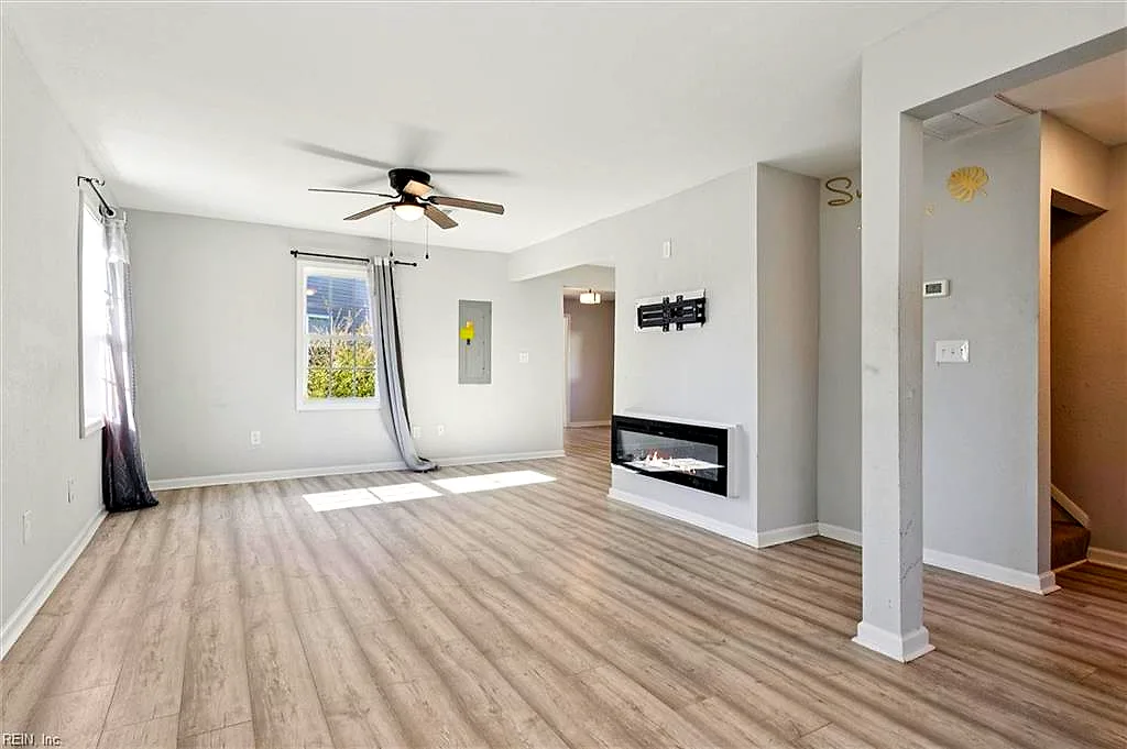 35 Westover St, Hampton — photo