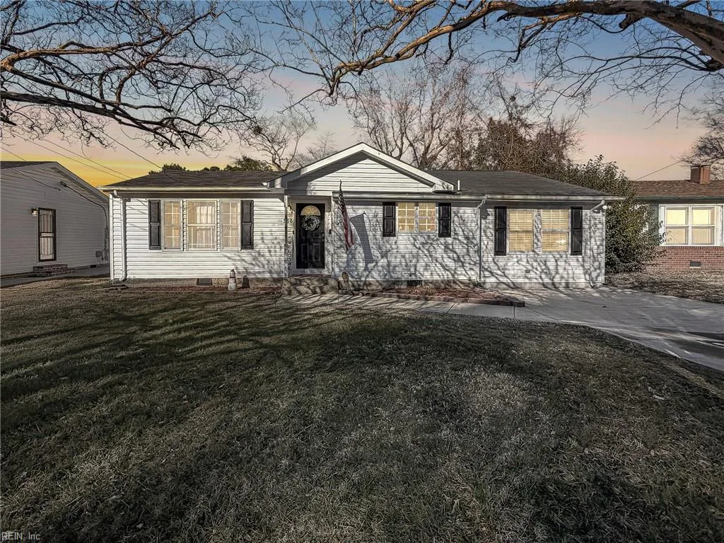 566 River Creek RD, CHESAPEAKE VA 23320