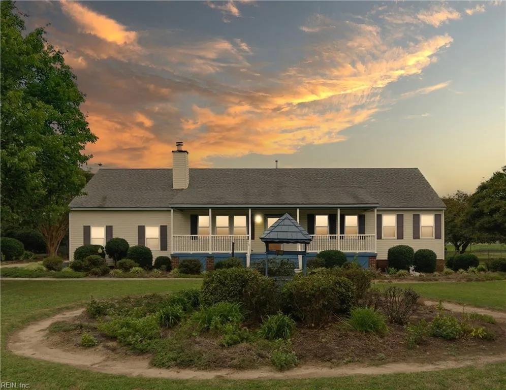 102 Wade Ave, Knotts Island — photo