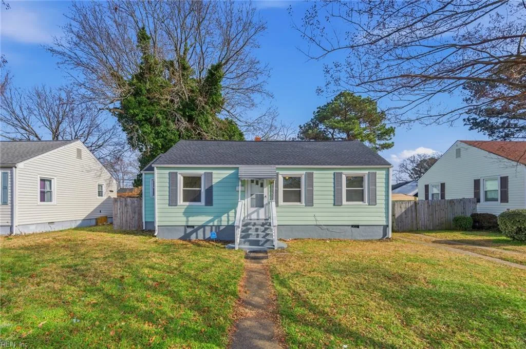 428 Colonial Ave, Hampton — photo