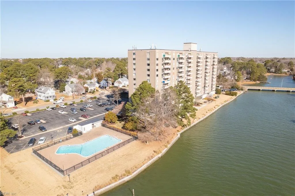 7320 Glenroie AVE #8E, NORFOLK VA 23505