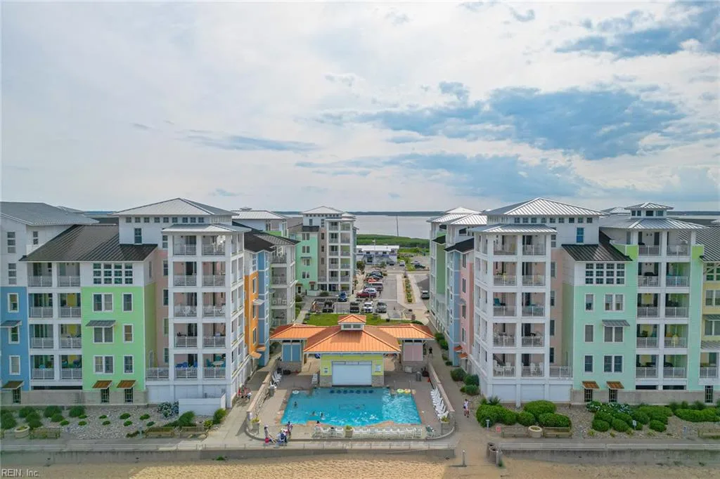 3738 Sandpiper Rd #429b, Virginia Beach — photo
