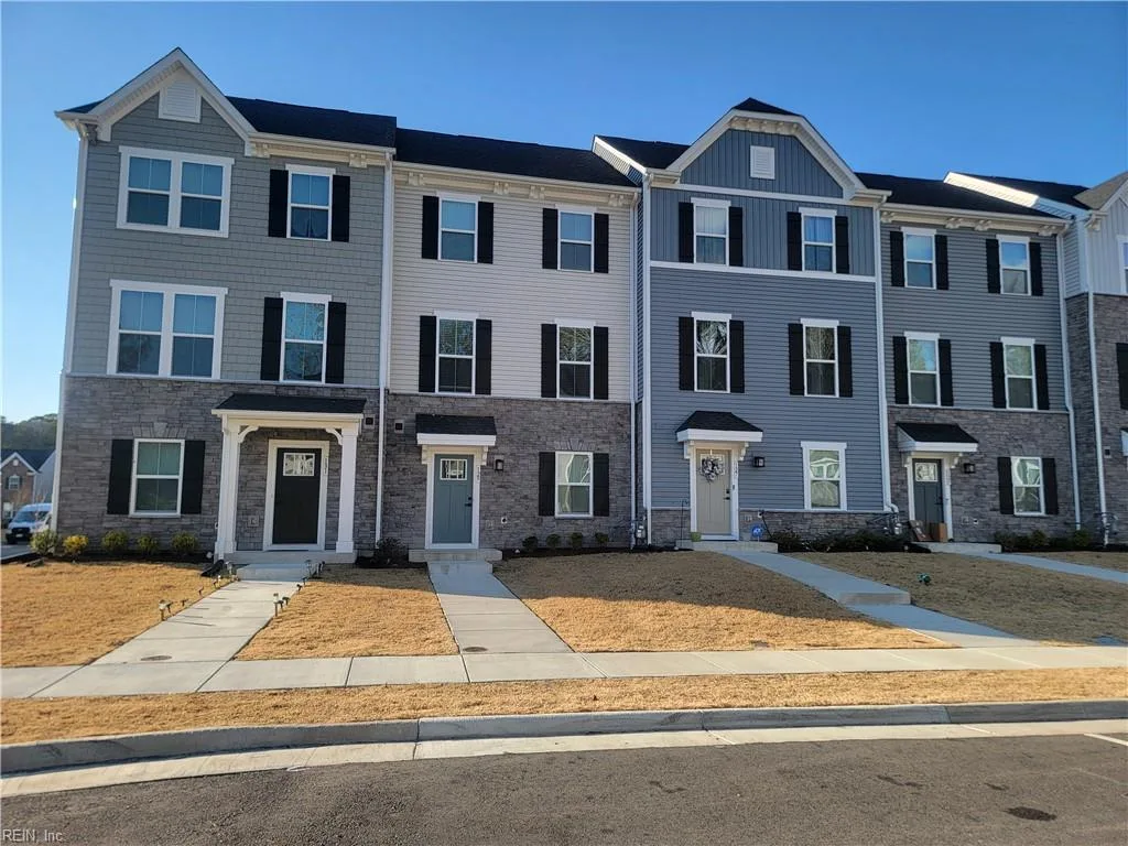 129 Pocosin Path, Poquoson — photo