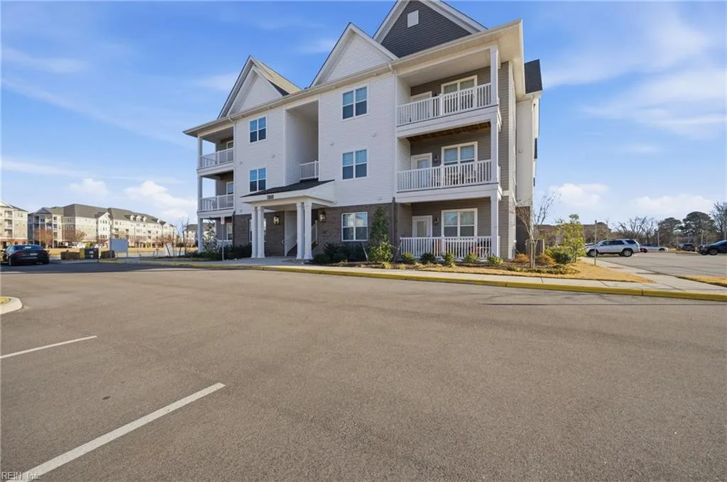 1509 Waitsel Dr #204, Chesapeake — photo