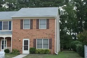 211 Choisy Cres, Yorktown — photo