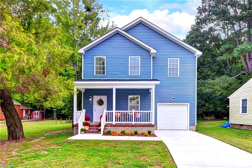 300 East ST, SMITHFIELD VA 23430