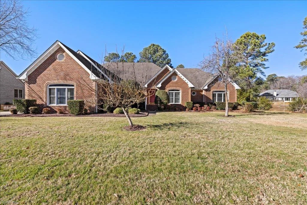 240 Marsh Island Dr, Chesapeake — photo
