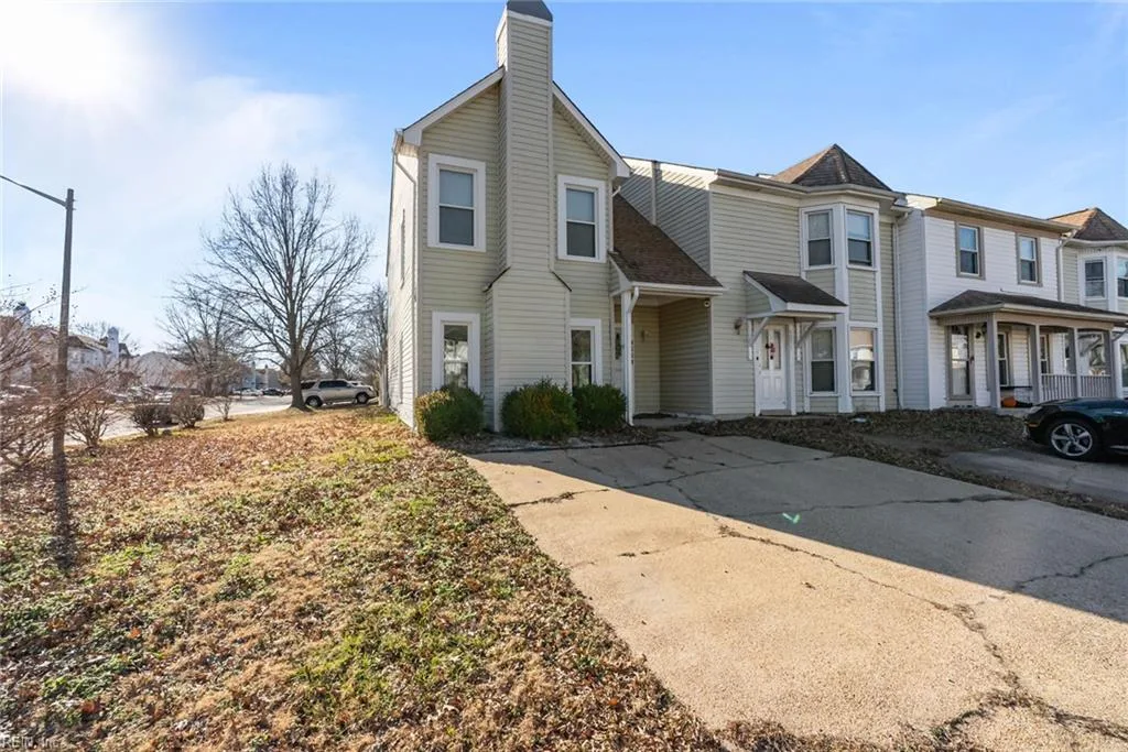 4553 Marlwood Way, Virginia Beach — photo