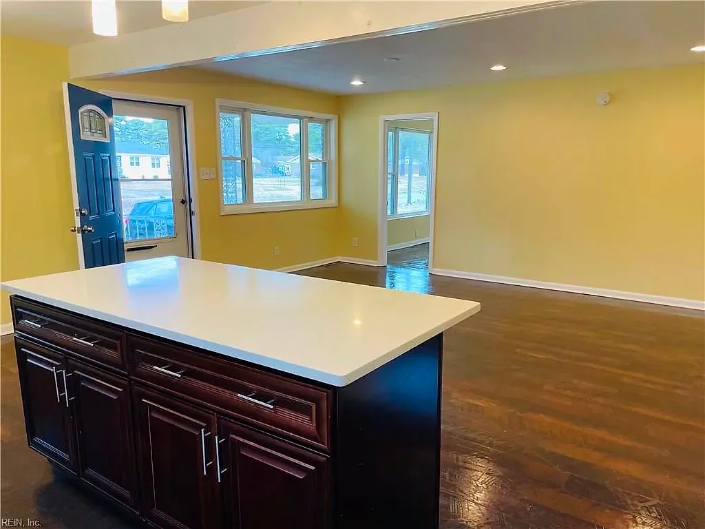 1511 Cavalier Blvd, Portsmouth — photo
