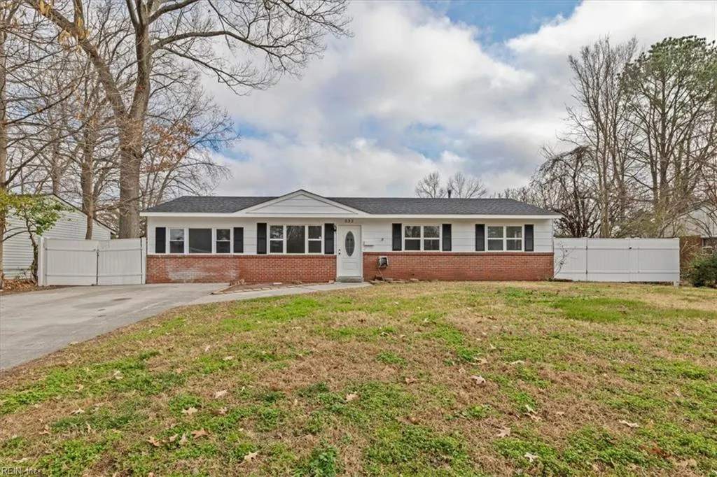 332 Dauphin Ln, Virginia Beach — photo