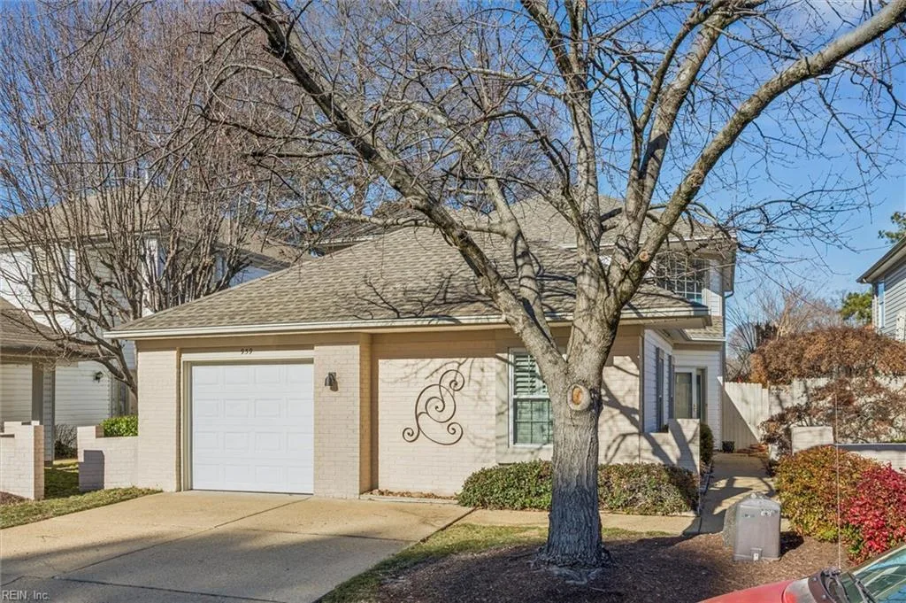 959 Nicklaus DR, NEWPORTNEWS VA 23602