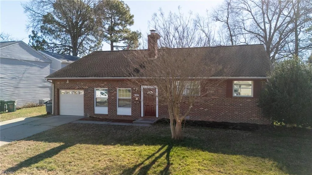 38 Sacramento Dr, Hampton — photo