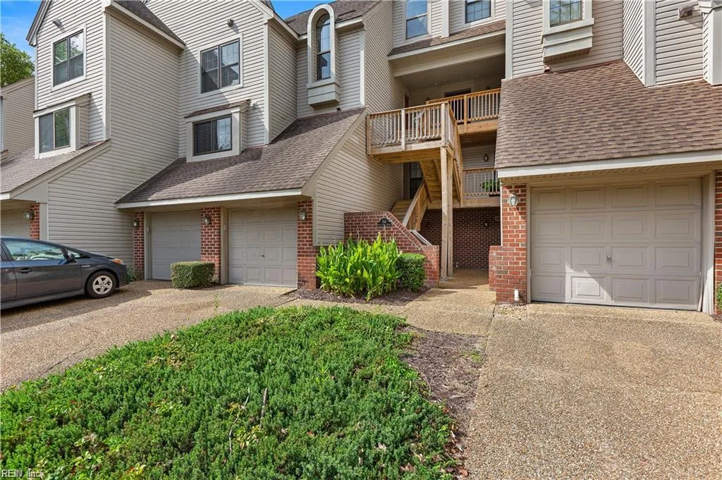 744 Rock Crest CT #303, NEWPORTNEWS VA 23602