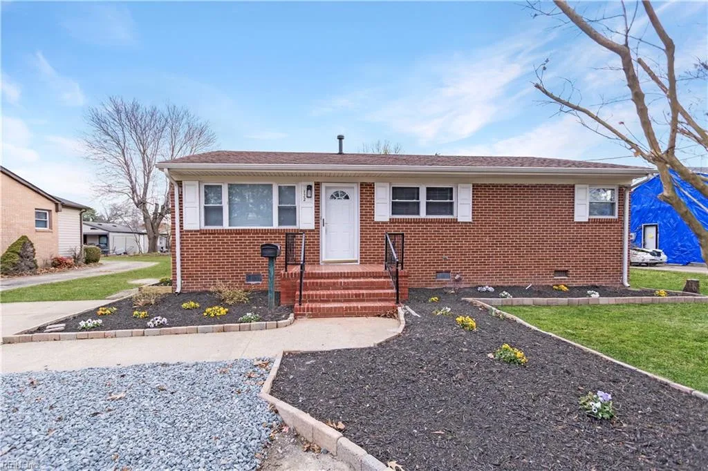 122 Big Bethel RD, HAMPTON VA 23666