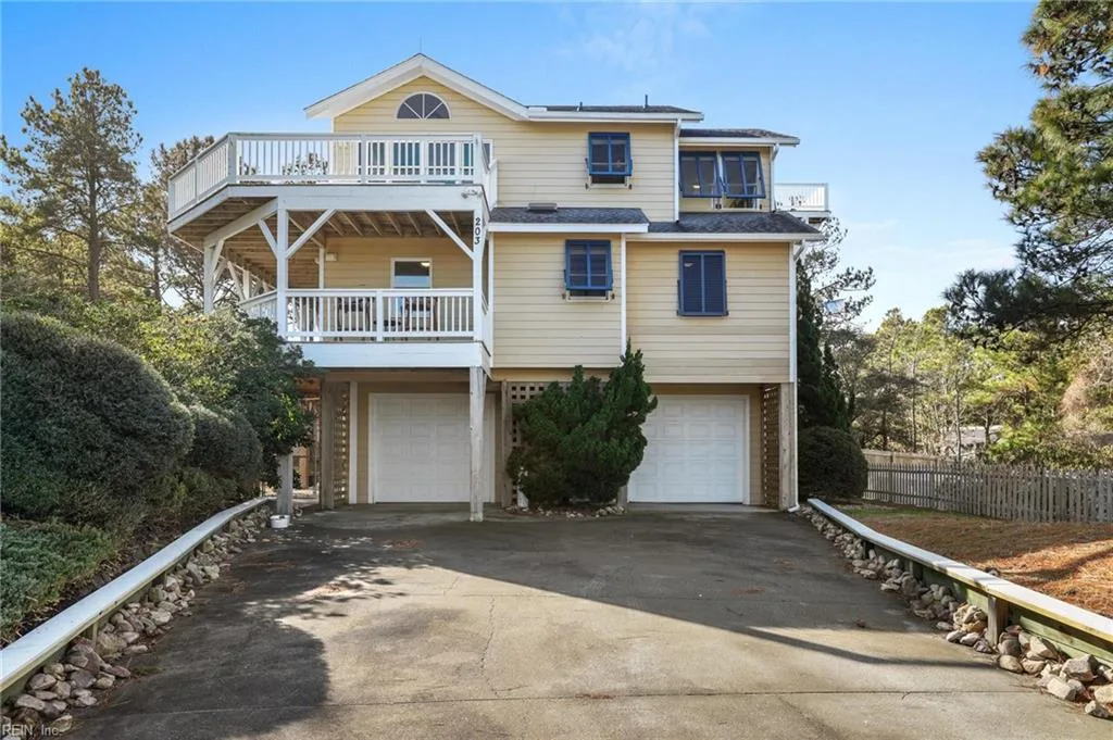 203 W Outlook Ct, Nags Head — photo