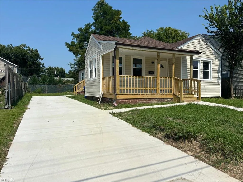 9255 1st View St, Norfolk — photo