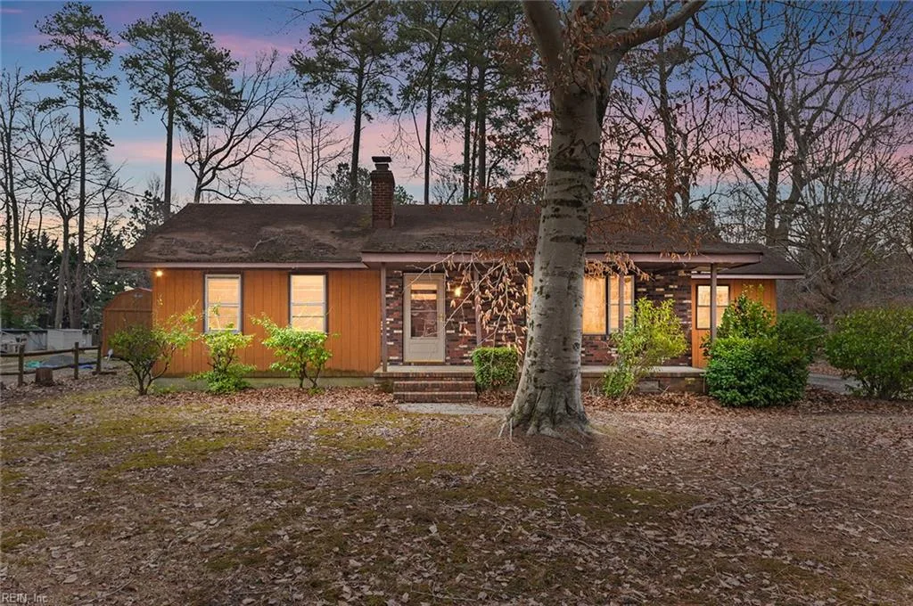 221 Rich Rd, Yorktown — photo