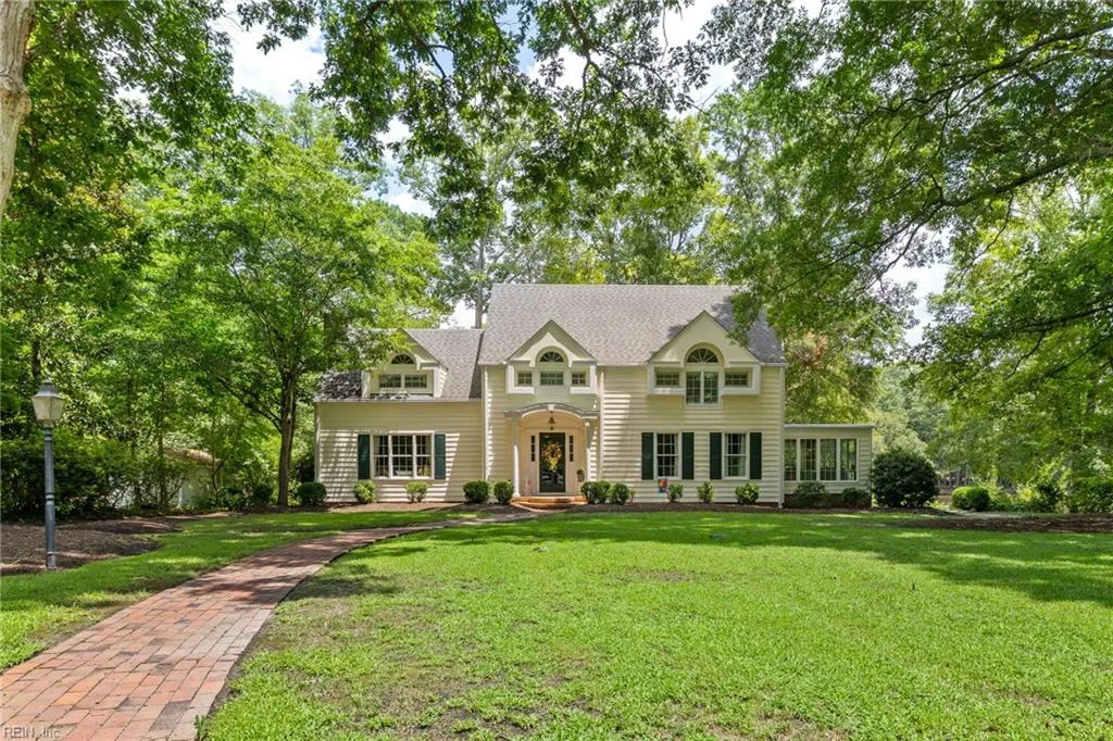 108 Lake Cres, Franklin — photo