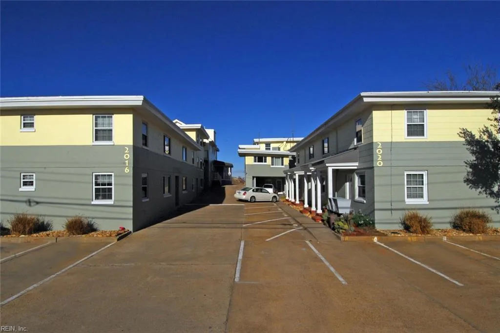 2016 E Ocean View AVE #8, NORFOLK VA 23503