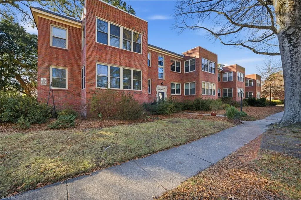 1505 Meads RD #A2, NORFOLK VA 23505