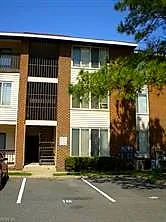 8 Pacific Dr, Hampton — photo