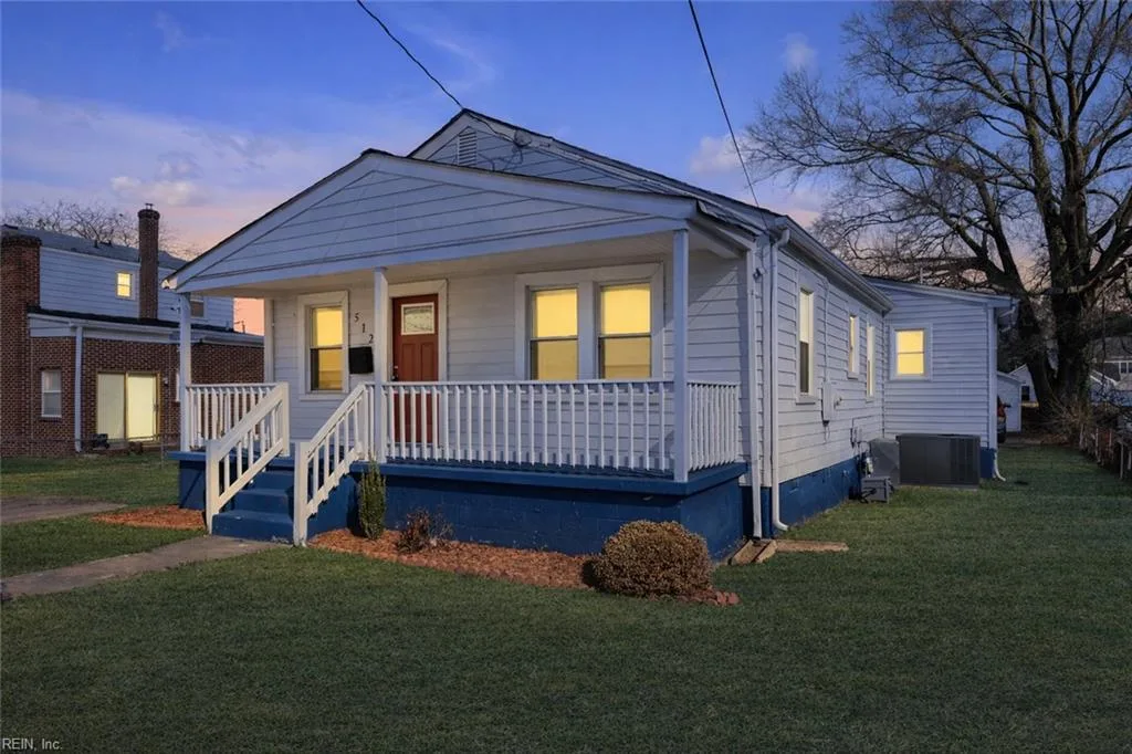 512 Pocahontas PL, HAMPTON VA 23661