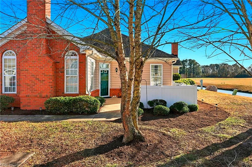 110 Villa Dr, Smithfield — photo