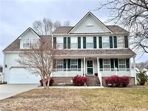 202 Baron Blvd, Suffolk — photo
