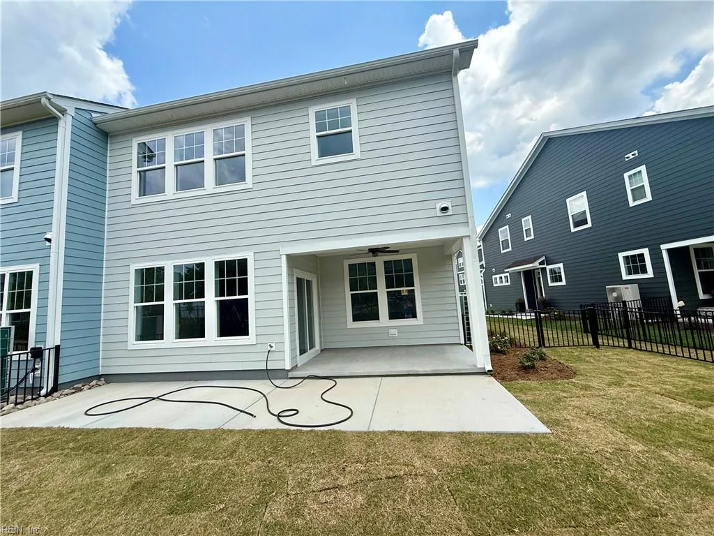 713 Flatrock Ln, Chesapeake — photo