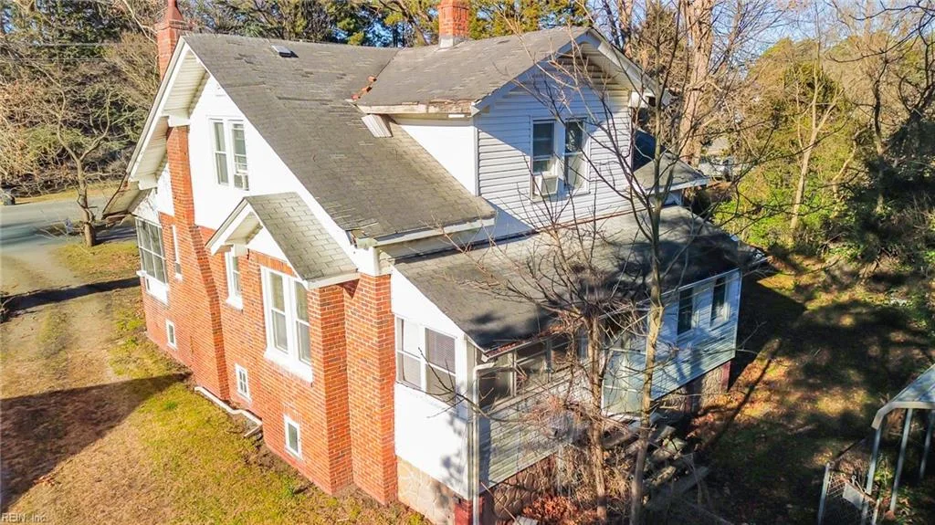 3833 Turnpike Rd, Portsmouth — photo