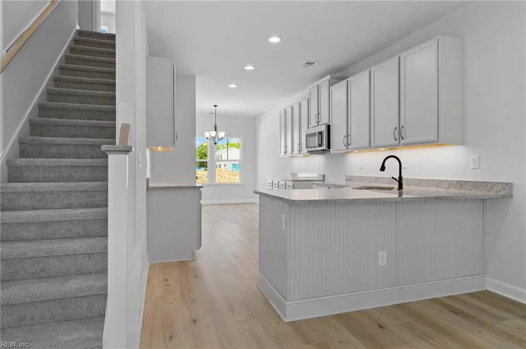 1008 Serene Rd #103, Suffolk — photo