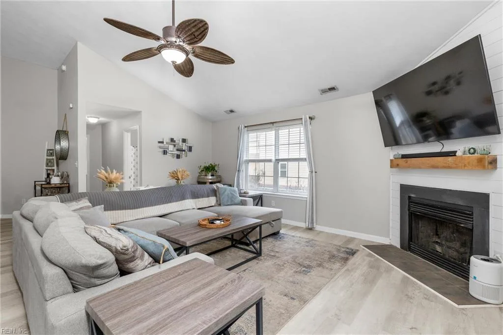 338 Summerville Ct, Virginia Beach — photo