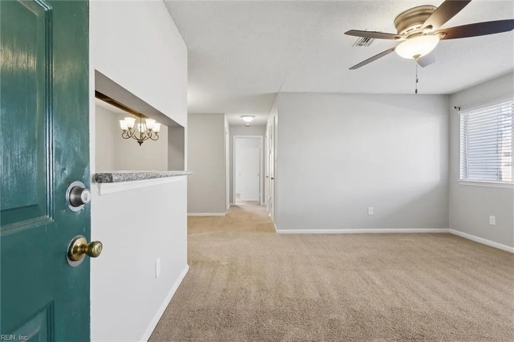 12619 Daybreak Cir, Newport News — photo