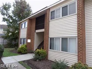 107 Pacific Dr, Hampton — photo